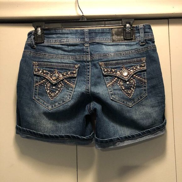 Soundgirl Denim Shorts Embellished pockets size 7 - Picture 2 of 2